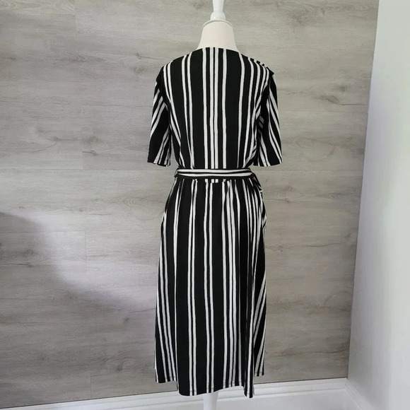 H&M Black White Striped Dress V-neck Size S Tie Wa - Picture 2 of 10